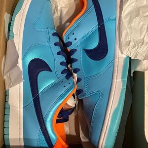 Nike Aqua and Orange Athletic Shoes